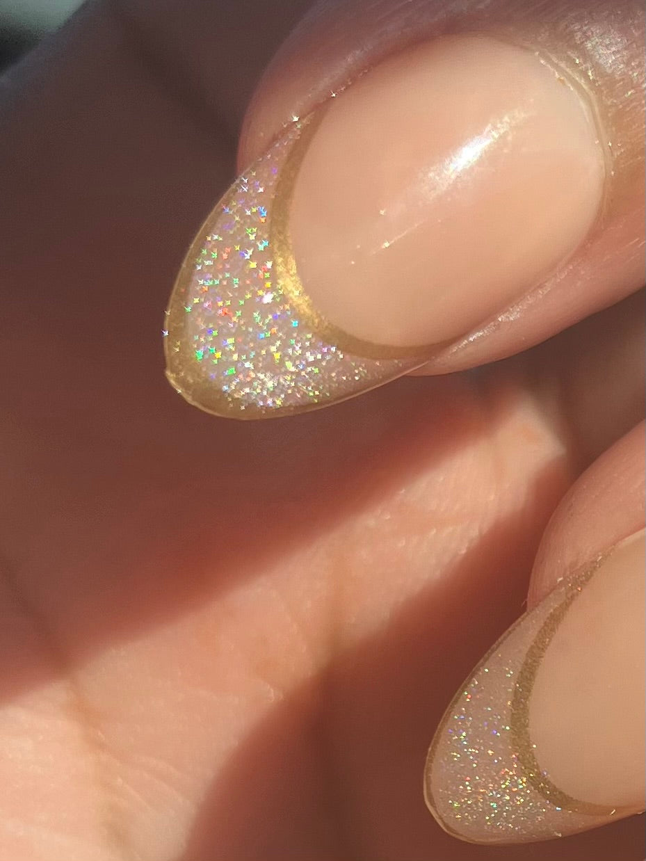 Nude with Cat eye tips